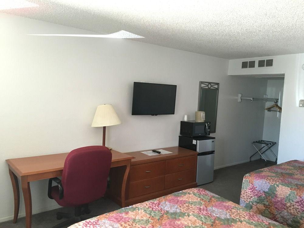 Copper Manor Motel Силвър Сити Екстериор снимка