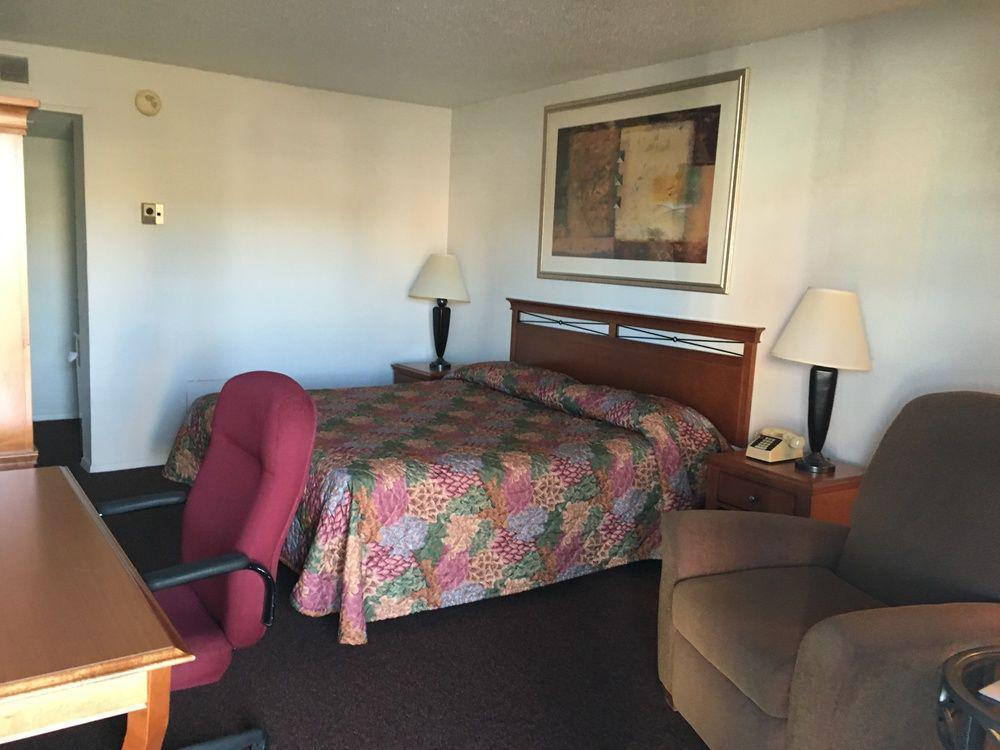 Copper Manor Motel Силвър Сити Екстериор снимка