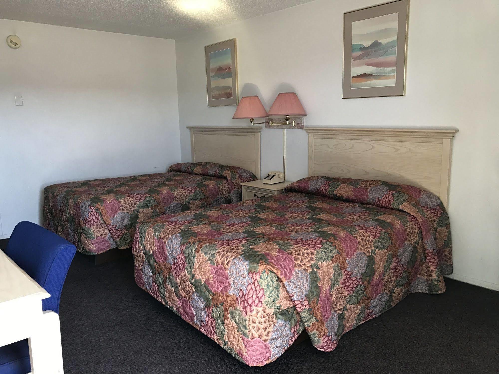 Copper Manor Motel Силвър Сити Екстериор снимка